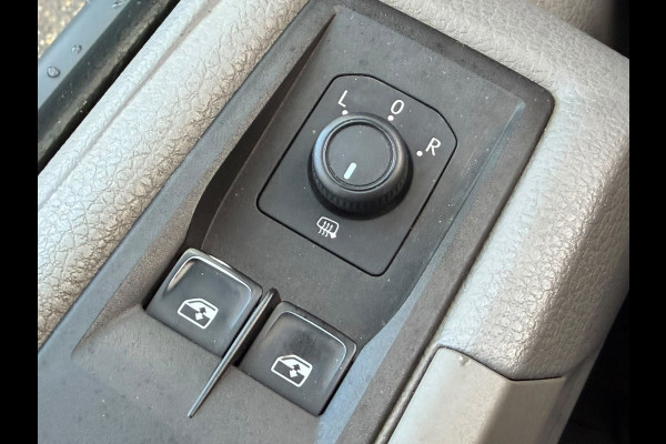 Volkswagen Crafter 35 2.0 TDI 140PK L3H3 RWD / Trekhaak / Imperiaal / App connect / Camera / Laadruimte inrichting
