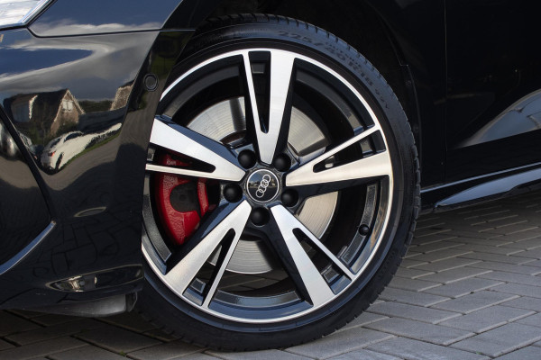 Audi A3 Sportback 45TFSIe S-line Competition PANO MATRIX CAMERA SFEER STOELVERWERWARMING