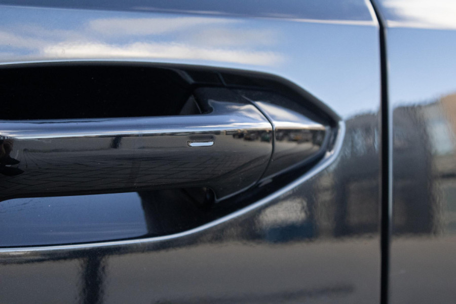 Audi A3 Sportback 45TFSIe S-line Competition PANO MATRIX CAMERA SFEER STOELVERWERWARMING