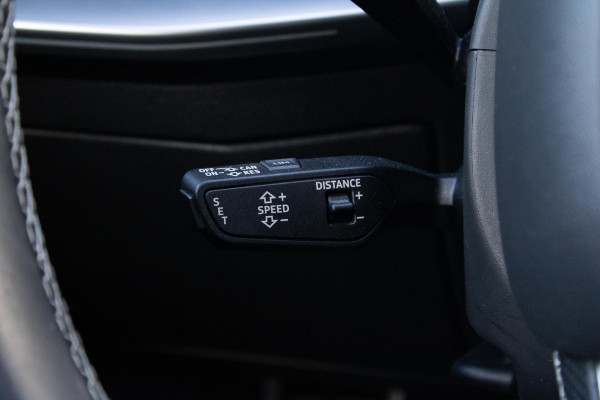 Audi A3 Sportback 45TFSIe S-line Competition PANO MATRIX CAMERA SFEER STOELVERWERWARMING