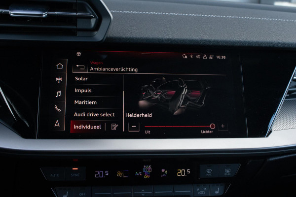 Audi A3 Sportback 45TFSIe S-line Competition PANO MATRIX CAMERA SFEER STOELVERWERWARMING