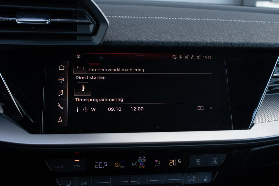 Audi A3 Sportback 45TFSIe S-line Competition PANO MATRIX CAMERA SFEER STOELVERWERWARMING
