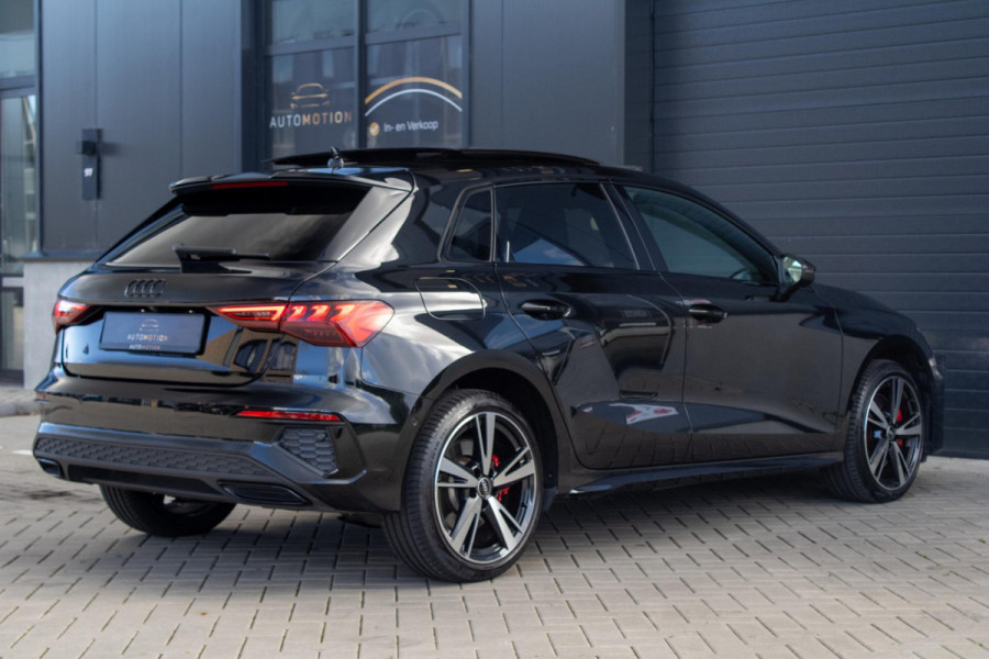 Audi A3 Sportback 45TFSIe S-line Competition PANO MATRIX CAMERA SFEER STOELVERWERWARMING