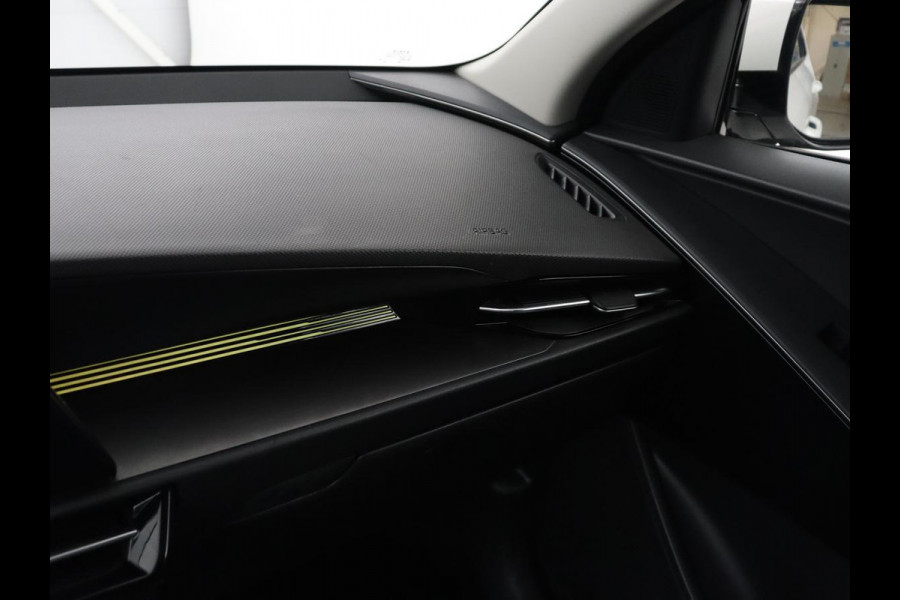 Kia Niro 1.6 GDi PHEV DynamicLine | SOH 96,7% | Half leder | Adaptive cruise Trekhaak | Camera | Park assist | Navigatie | Carplay | Full LED | PHEV