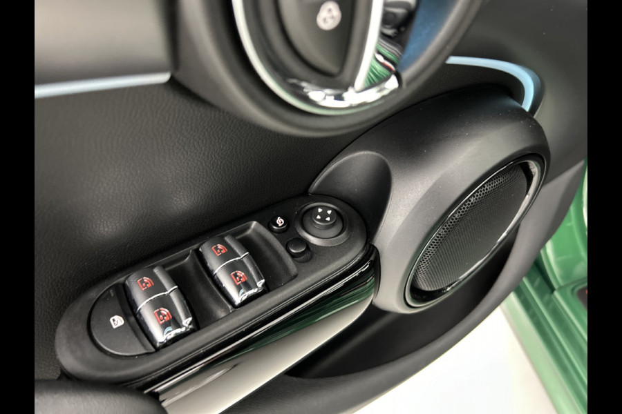 MINI Cooper s 2.0 John Cooper Works Pano-dak/JCW-Remm/Camera/Head-up Display