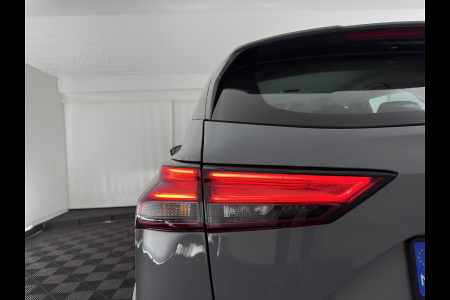 Nissan QASHQAI 1.3 MHEV Business Access (INCL-BTW) *FULL-LED | ADAPTIVE-CRUISE | CAMERA | KEYLESS | COMFORT-SEATS | DAB+ | ECC | PDC | CARPLAY | LANE-ASSIST | 17''ALU*
