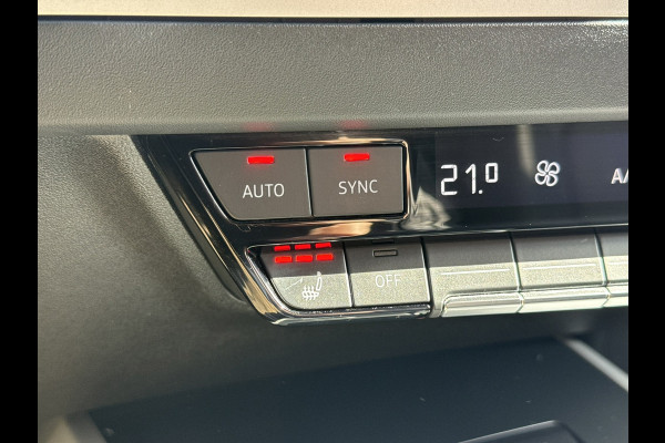 Audi Q4 e-tron 45 S Edition 82 kWh Trekhaak Adaptive cruise Camera 21 inch Velgen