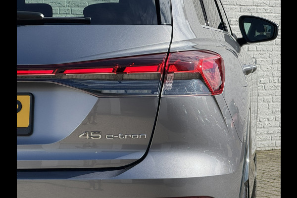 Audi Q4 e-tron 45 S Edition 82 kWh Trekhaak Adaptive cruise Camera 21 inch Velgen