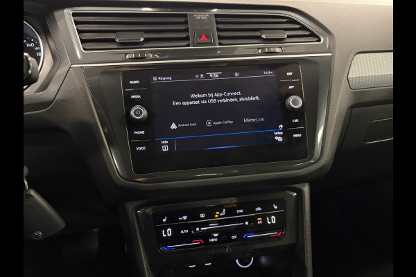 Volkswagen Tiguan 1.5 TSI Life Business*Automaat*Stoelverwarming*Camera*PDC*Navi*Cruise-Control*