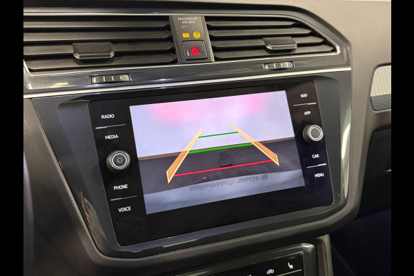 Volkswagen Tiguan 1.5 TSI Life Business*Automaat*Stoelverwarming*Camera*PDC*Navi*Cruise-Control*
