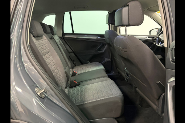 Volkswagen Tiguan 1.5 TSI Life Business*Automaat*Stoelverwarming*Camera*PDC*Navi*Cruise-Control*