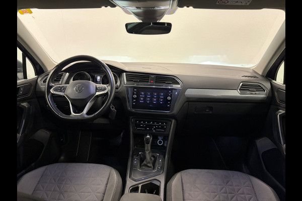 Volkswagen Tiguan 1.5 TSI Life Business*Automaat*Stoelverwarming*Camera*PDC*Navi*Cruise-Control*