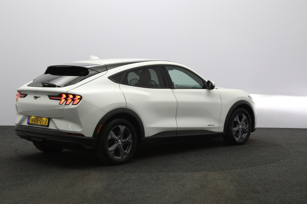 Ford Mustang Mach-E RWD 75 kWh 260 PK, SOH 92 %, Camera, Carplay, Adap. Cruise Control, Winterpakket