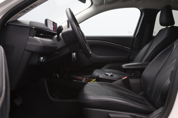 Ford Mustang Mach-E RWD 75 kWh 260 PK, SOH 92 %, Camera, Carplay, Adap. Cruise Control, Winterpakket