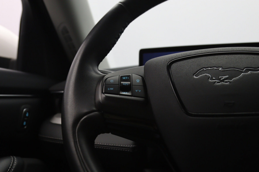 Ford Mustang Mach-E RWD 75 kWh 260 PK, SOH 92 %, Camera, Carplay, Adap. Cruise Control, Winterpakket