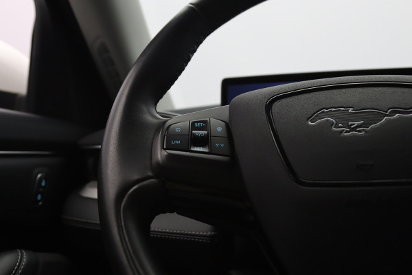 Ford Mustang Mach-E RWD 75 kWh 260 PK, SOH 92 %, Camera, Carplay, Adap. Cruise Control, Winterpakket