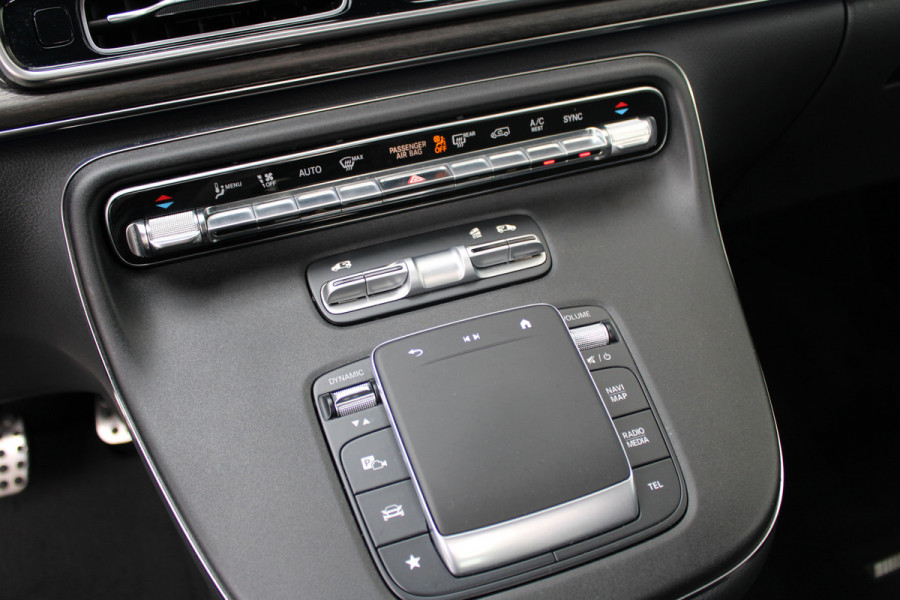 Mercedes-Benz V-Klasse 300d / AMG / 4-Matic / DC / Luchtvering / Pano / Elec Stoelen / Burmester / Vol Opties / NIEUWSTAAT.