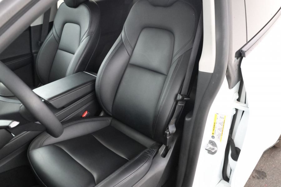 Tesla Model Y Long Range AWD 75 kWh Volleder, Stoel/stuurverwarming, Navigatie