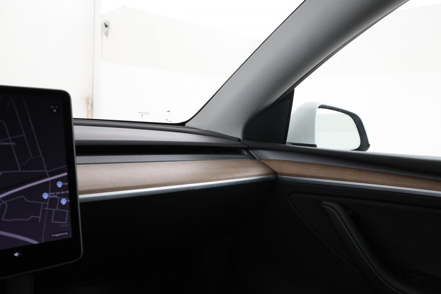 Tesla Model Y Long Range AWD 75 kWh Volleder, Stoel/stuurverwarming, Navigatie