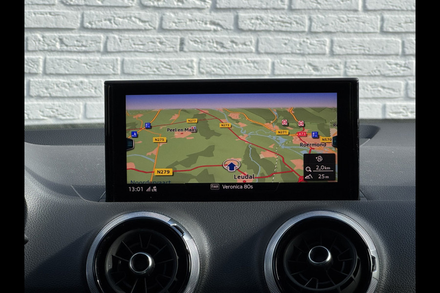 Audi Q2 35 TFSI Pro Line Digitaal dashoard Camera CarPlay Keyless Clima Cruise