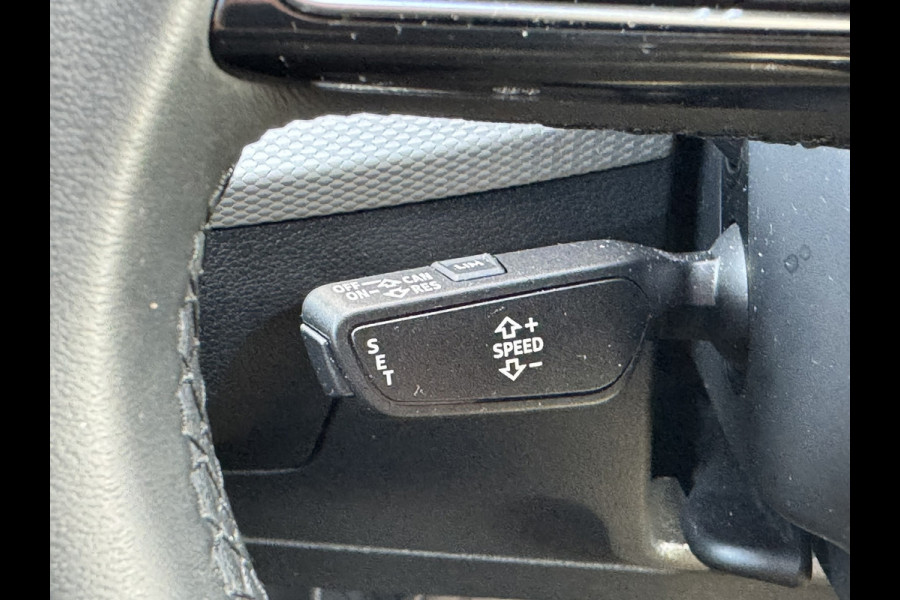 Audi Q2 35 TFSI Pro Line Digitaal dashoard Camera CarPlay Keyless Clima Cruise