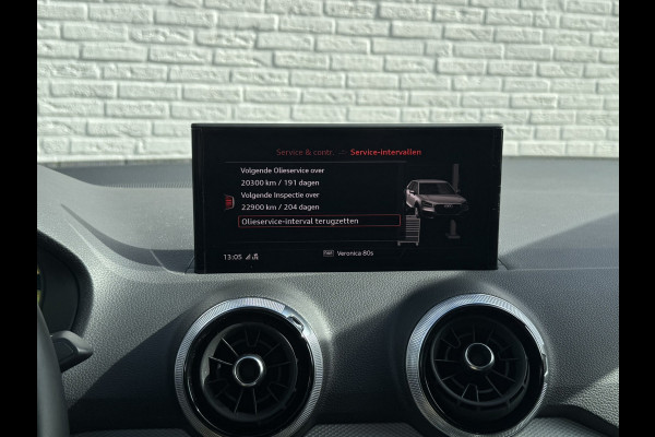 Audi Q2 35 TFSI Pro Line Digitaal dashoard Camera CarPlay Keyless Clima Cruise