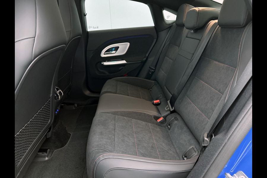 Mercedes-Benz CLA-Klasse 250+ Launch Edition 85 kWh | Trekhaak | Warmtepomp | Adaptieve Cruisecontrol | Antidiefstal pakket URBAN GUARD | Nightpakket | 19 inch AMG velgen | Panoramadak | Sierdelen aluminium |