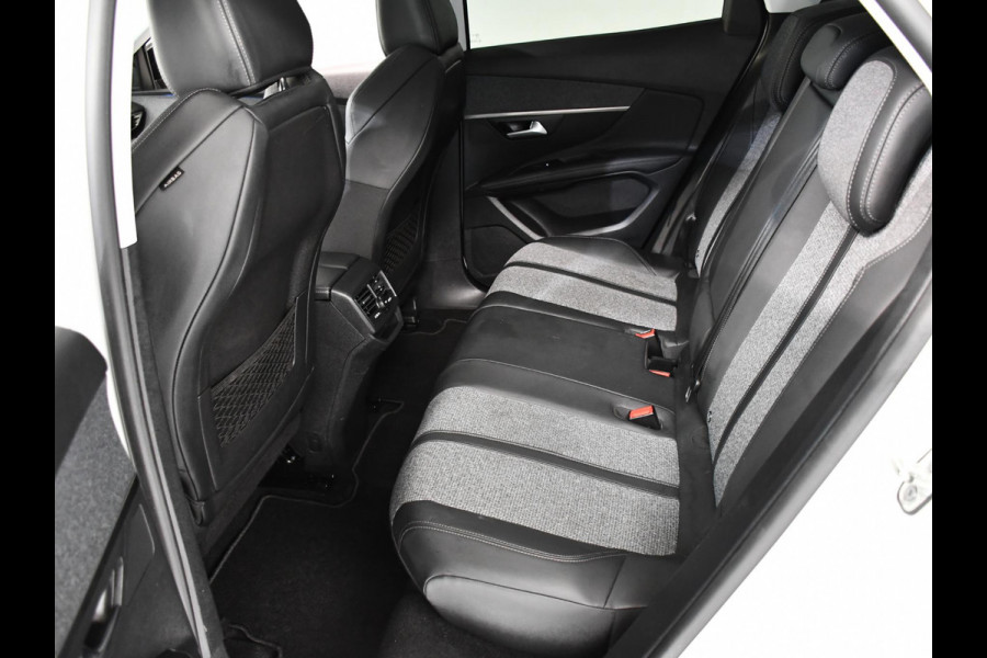 Peugeot 3008 1.2 PureTech AGC Allure | Panoramadak | Trekhaak | Navigatie | Climate Control | Achteruitrijcamera |