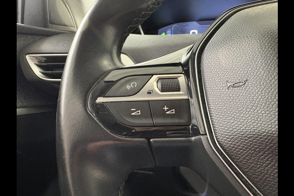 Peugeot 3008 1.2 PureTech AGC Allure | Panoramadak | Trekhaak | Navigatie | Climate Control | Achteruitrijcamera |