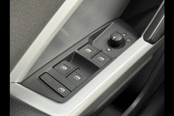 Audi Q3 Sportback 35 TFSI Advanced Carplay Led Navigatie Cruise Clima Stoelverwarming
