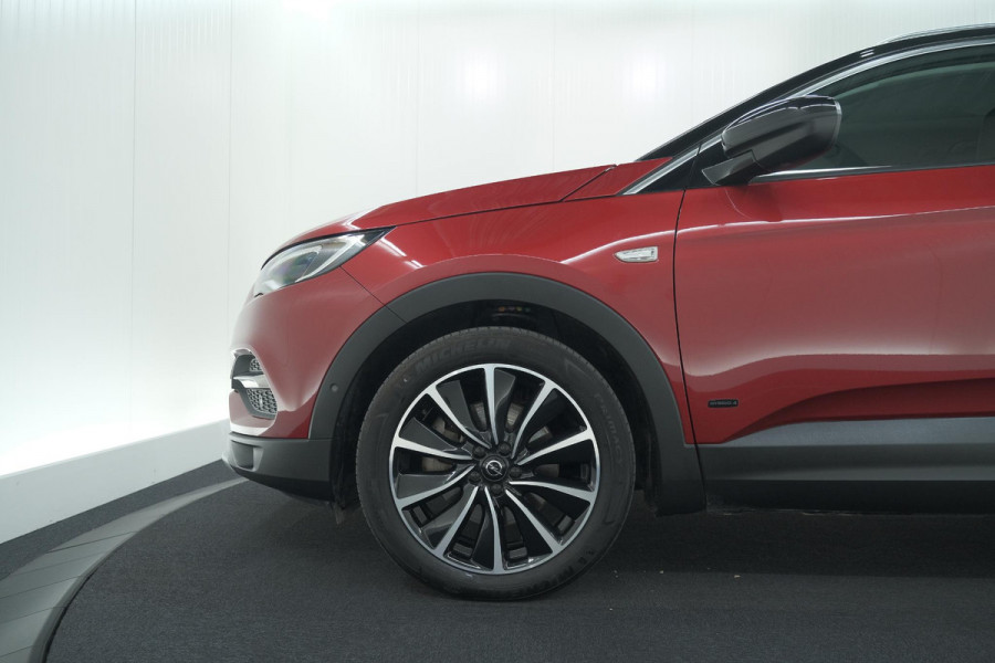 Opel Grandland 1.6 Turbo Plug-In Hybrid 300 4x4 Ultimate | Trekhaak | Elektrische Kofferklep | 360 Camera | Adaptieve Cruise Control | Pack Leder