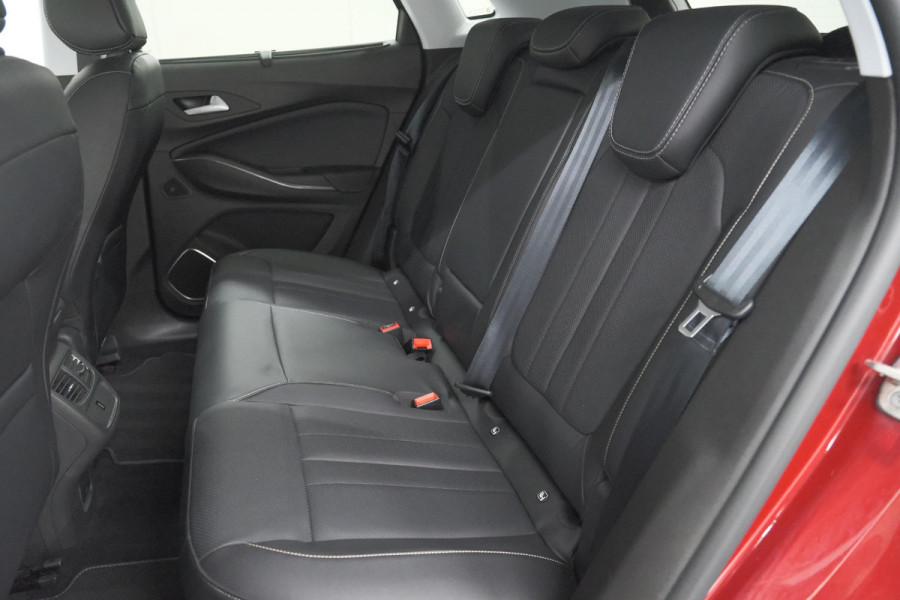 Opel Grandland 1.6 Turbo Plug-In Hybrid 300 4x4 Ultimate | Trekhaak | Elektrische Kofferklep | 360 Camera | Adaptieve Cruise Control | Pack Leder