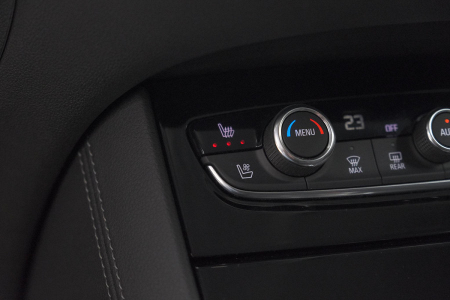 Opel Grandland 1.6 Turbo Plug-In Hybrid 300 4x4 Ultimate | Trekhaak | Elektrische Kofferklep | 360 Camera | Adaptieve Cruise Control | Pack Leder