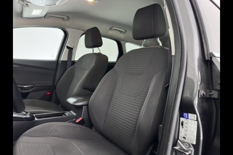 Ford FOCUS Wagon 1.5 TDCI Titanium (INCL.BTW) *NAVI-FULLMAP | HEATED-COMFORTSEATS | CAMERA | KEYLESS | PRIVACY-GLASS | ECC | PDC | CRUISE | 16''ALU*