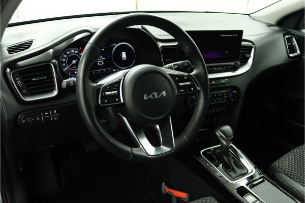 Kia Ceed Sportswagon 1.5 T-GDi DynamicPlusLine - Automaat - Stoel/Stuur Verwarming - Dodehoek Detectie - LED Koplampen - Fabrieksgarantie t/m 11-2031