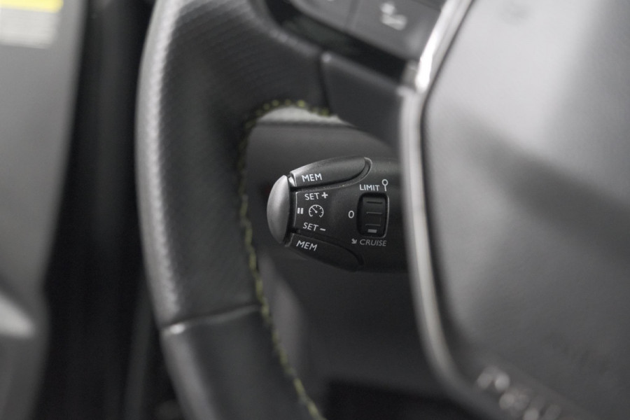 Peugeot 208 PureTech 100 GT | Camera | Apple Carplay | Parkeersensoren | Navigatie