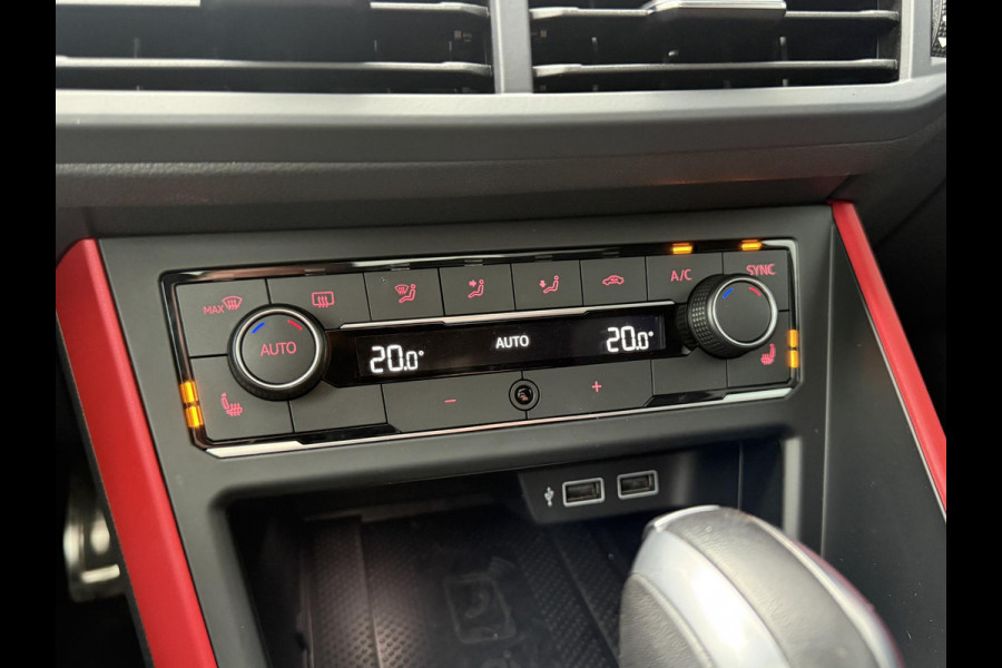 Volkswagen Polo 2.0 TSI GTI 17"/Panoramadak/Stoelverwarming/Keyless/Virtual cockpit/Adaptieve cruise/Camera/IQ Light/PDC v+a/Apple Carplay & Android Auto