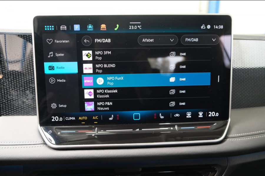 Volkswagen Tiguan 1.5 eTSI Life Edition Automaat - N.A.P. Airco, Cruise, Navi, PDC, Carplay, Virtueel display.