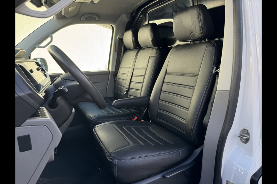 Volkswagen Transporter 2.0 TDI L2H3 28 Comfortline Carplay Cruise Navigatie Airco Trekhaak 3 Zitplaatsen