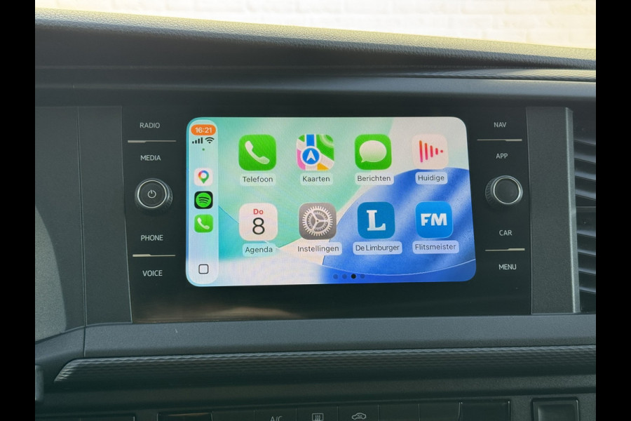 Volkswagen Transporter 2.0 TDI L2H3 28 Comfortline Carplay Cruise Navigatie Airco Trekhaak 3 Zitplaatsen