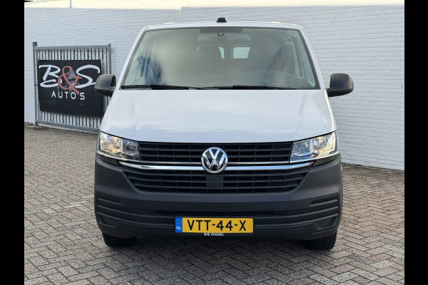 Volkswagen Transporter 2.0 TDI L2H3 28 Comfortline Carplay Cruise Navigatie Airco Trekhaak 3 Zitplaatsen