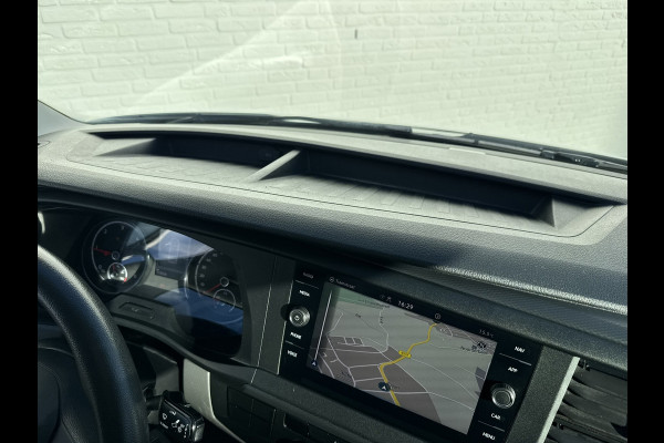 Volkswagen Transporter 2.0 TDI L2H3 28 Comfortline Carplay Cruise Navigatie Airco Trekhaak 3 Zitplaatsen