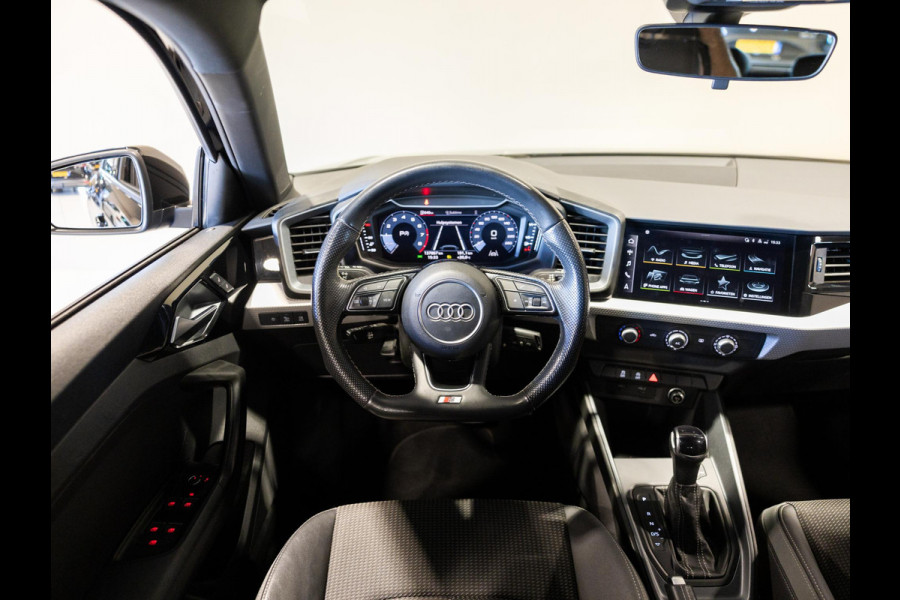 Audi A1 Sportback 25 TFSI S-Line edition / 95pk / NAP / Afgevlakt stuurwiel / Cruise control /