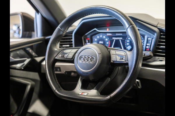Audi A1 Sportback 25 TFSI S-Line edition / 95pk / NAP / Afgevlakt stuurwiel / Cruise control /