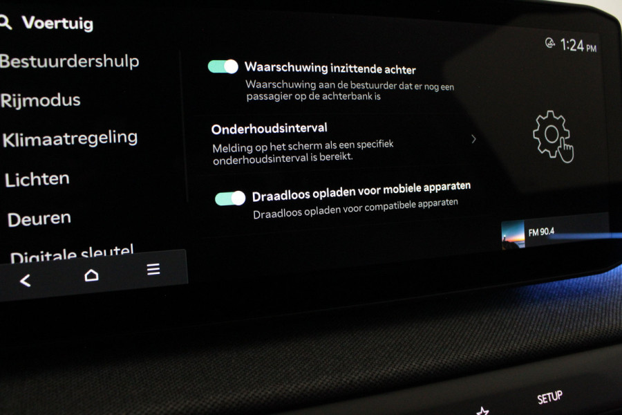 Kia EV4 Fastback Business Plus 81.4 kWh > 633 km WLTP/360 camara/Sfeerverlichting