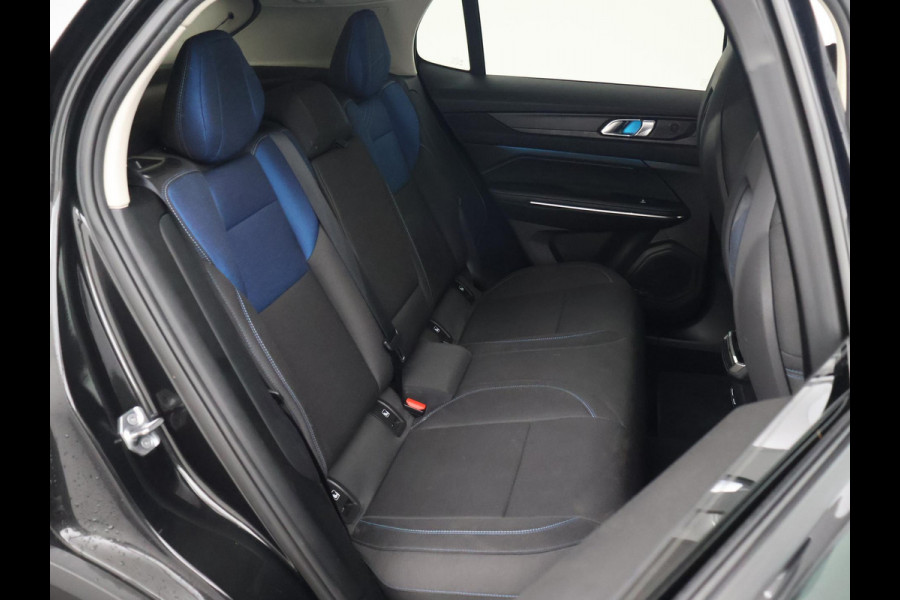 Lynk & Co 01 1.5 PHEV 261 PK BLACK PACK + TREKHAAK | 360 CAMERA | 20 INCH ZWARTE VELGEN | PANORAMA
