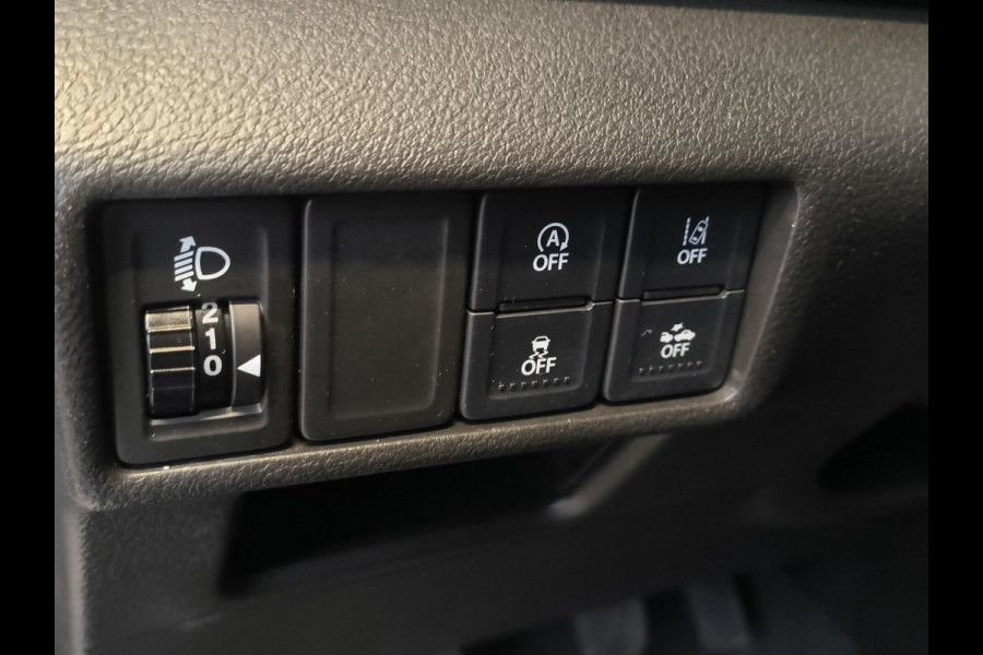 Suzuki S-Cross 1.4 Boosterjet Comfort Smart Hybrid uit 2025 Rijklaar “Sinds 1970 | 5.000+ reviews | Score 9,5 | Service zoals ’t hoort” Henk Jongen Auto's in Helmond,  al 50 jaar service zoals 't hoort!