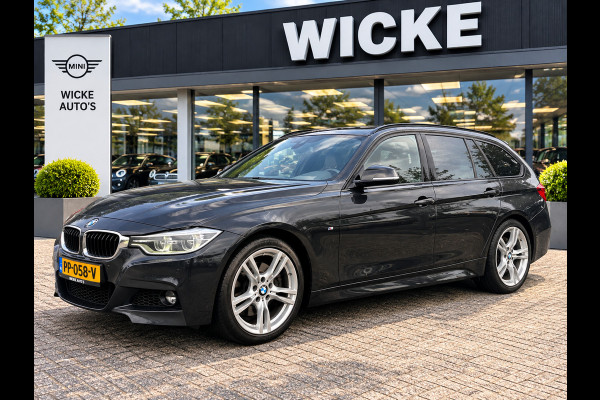 BMW 3 Serie Touring 318i M Sport Edition Panorama AUT Leder PDC