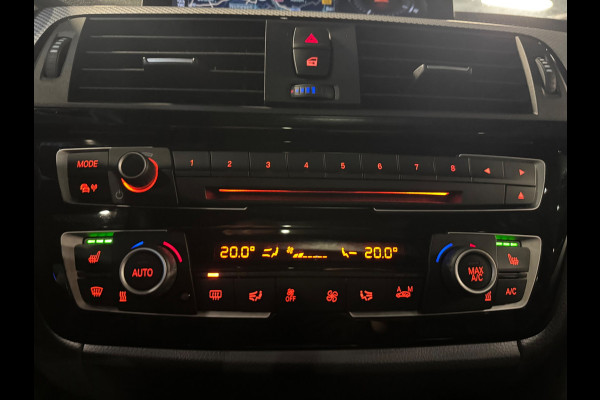 BMW 3 Serie Touring 318i M Sport Edition Panorama AUT Leder PDC