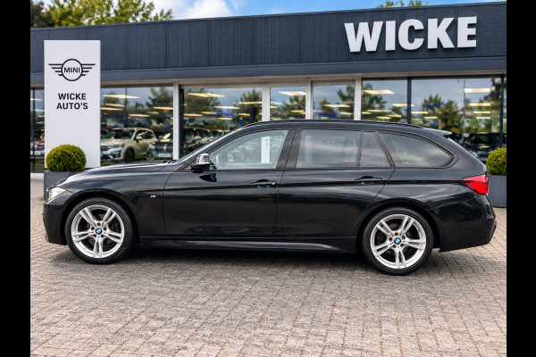 BMW 3 Serie Touring 318i M Sport Edition Panorama AUT Leder PDC